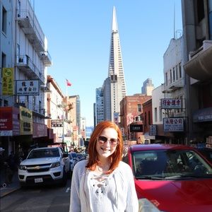 Meet your Posher, Caroline